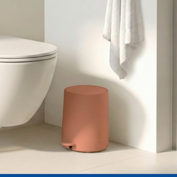 Cestino per la spazzatura marrone in plastica con pedale 5 l Fablo – Wenko-image-1