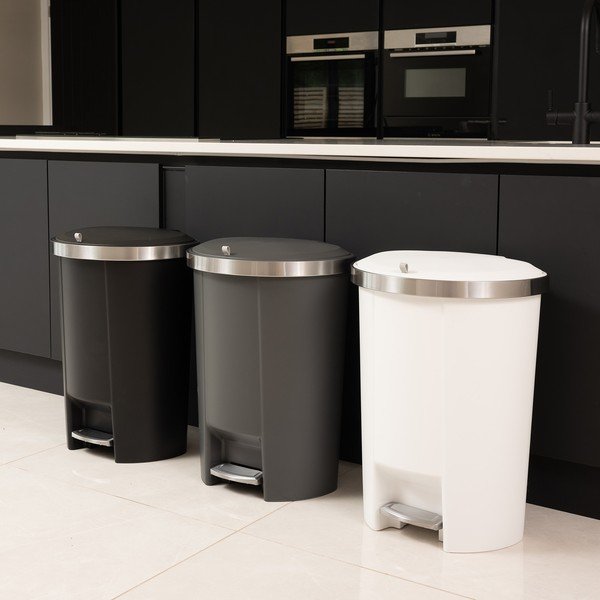Cestino per la spazzatura in plastica grigio con pedale 50 l – Addis-image-3