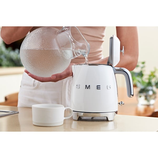 Bollitore bianco in acciaio inox 800 ml Retro Style - SMEG-image-1