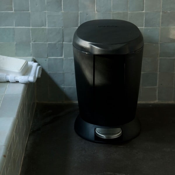 Cestino in plastica a pedale 6 L - simplehuman-image-1