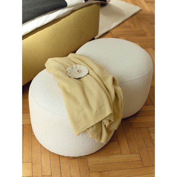 Poggiapiedi beige con rivestimento in bouclé Umbo – noo.ma-image-2