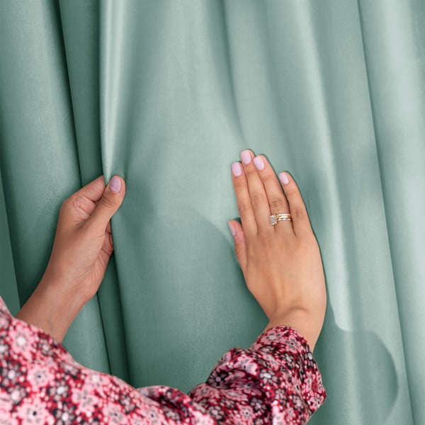 Tenda parzialmente oscurante verde chiaro in velluto 140x270 cm Pleat – Restilo-image-1