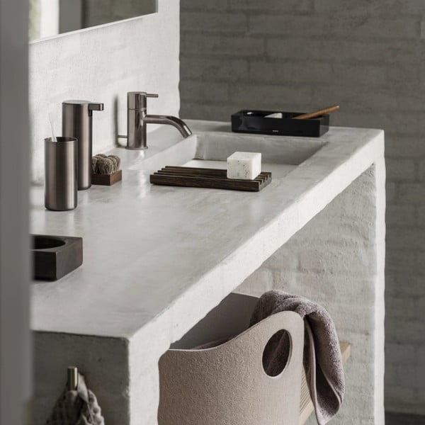 Dosatore di sapone in acciaio inox marrone scuro 165 ml Modo - Blomus-image-1