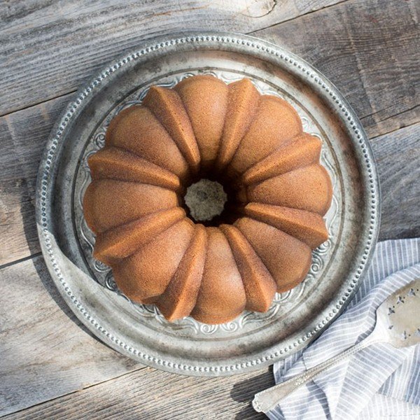 Teglia da forno dorata , 2,8 l Anniversary - Nordic Ware-image-1