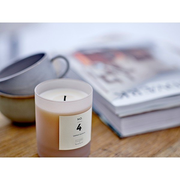 Candela profumata tempo di combustione 50 h No. 4 Lemon Verbena - ILLUME x Bloomingville-image-1