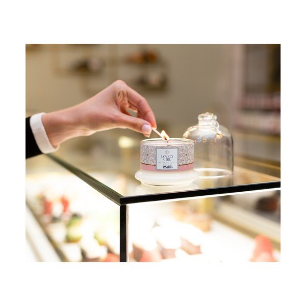Candela in cera di soia, durata di combustione 72 ore Lovely Girl - We Love Candles-image-3