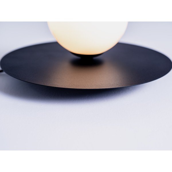 Lampada da tavolo nera con paralume in vetro (altezza 17 cm) Skiva Ball - CustomForm-image-3