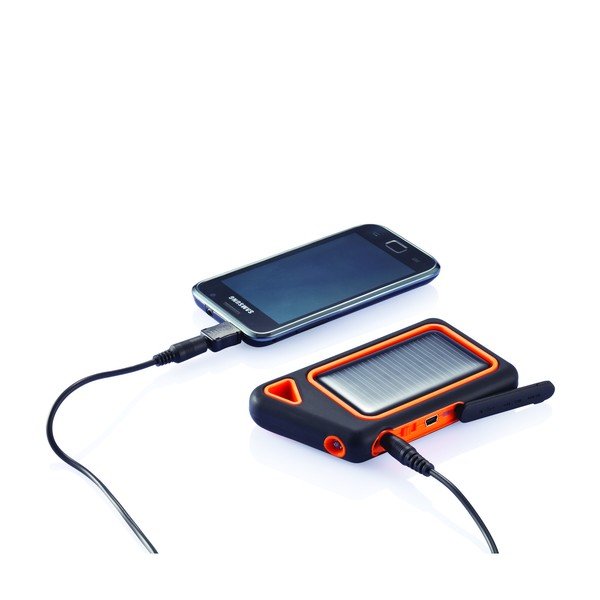 Voděodolná solární nabíječka