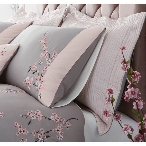 Set di 2 federe trapuntate rosa e grigie Blossom, 75 x 50 cm Embroidered Blossom - Catherine Lansfield-image-1