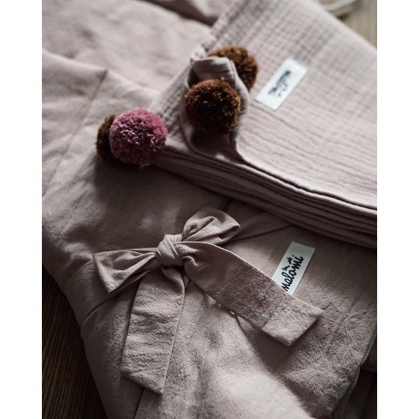 Coperta per neonati in mussola marrone cognac 100x140 cm Pompon - Malomi Kids-image-1