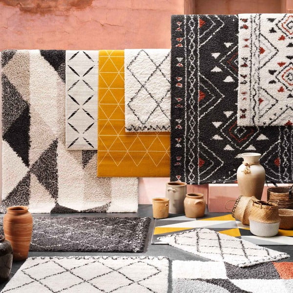 Tappeto beige in misto cotone 68x110 cm Modesto – douceur d'intérieur-image-1