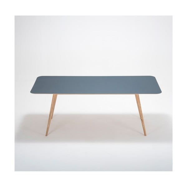 Tavolo da pranzo in legno massiccio di quercia con piano blu scuro Linn, 200 x 90 cm Stafa - Gazzda-image-1