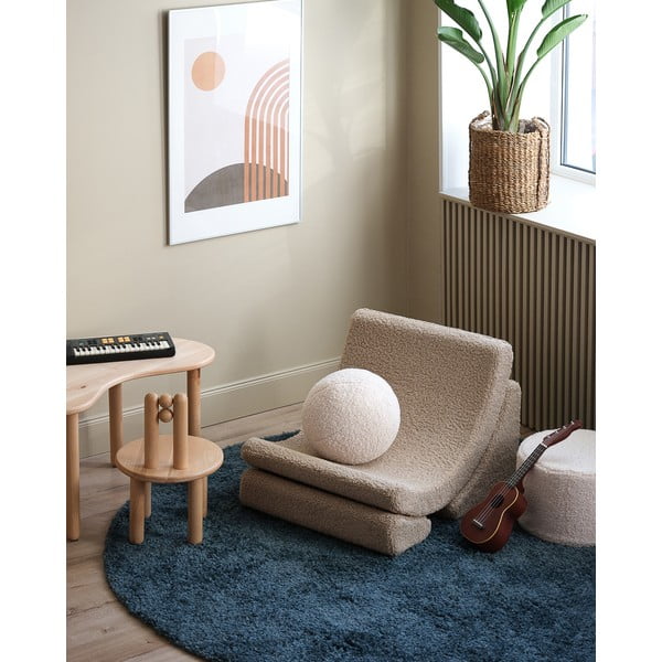 Poltrona per bambini marrone chiaro con rivestimento in bouclé Moon – Wigiwama-image-4