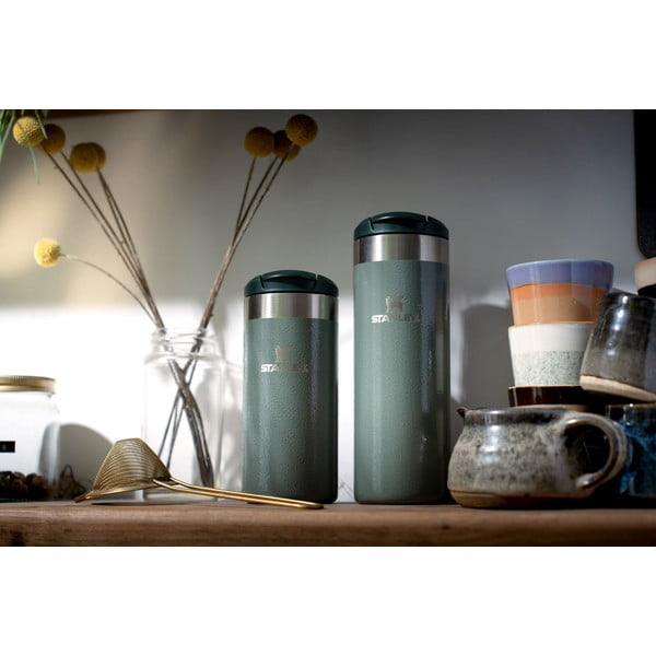Tazza termica verde in acciaio inox 470 ml AeroLight™ Transit Hammer Tone Green – Stanley-image-4