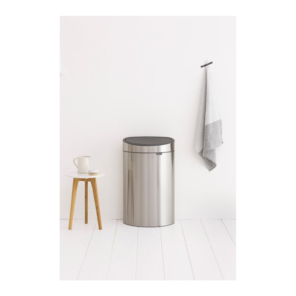 Cestino per la spazzatura in acciaio in argento opaco touch 40 l Touch Bin – Brabantia-image-3