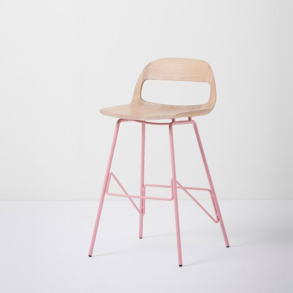 Sgabello da bar con seduta in rovere massiccio e gambe rosa , altezza 84 cm Leina - Gazzda