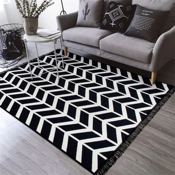 Tappeto bifacciale in bianco e nero Kirke, 140 x 215 cm - Cihan Bilisim Tekstil-image-1