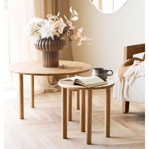 Tavolino da salotto rotondo di colore naturale in rovere massiccio ø 70 cm Jena – House Nordic-image-1