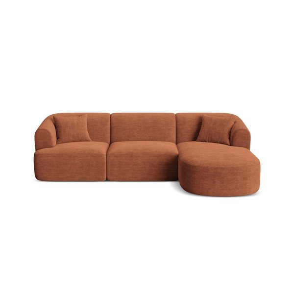 Divano angolare color terracotta (con penisola a destra/con chaise lounge) con rivestimento in velluto a coste Campi – Cosmopolitan Design