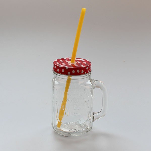 Sklenice s červeným víčkem a žlutým brčkem Dakls, 450 ml