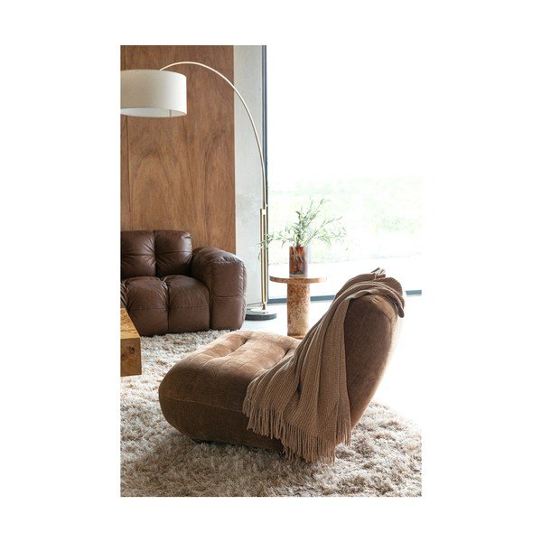 Poltrona marrone con rivestimento in velluto Wyatt – Dutchbone-image-1