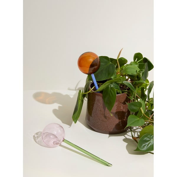 Sfera di innaffiamento in vetro blu-marrone Flora - Hübsch-image-2