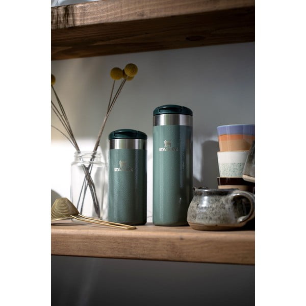 Tazza termica verde in acciaio inox 470 ml AeroLight™ Transit Hammer Tone Green – Stanley-image-1