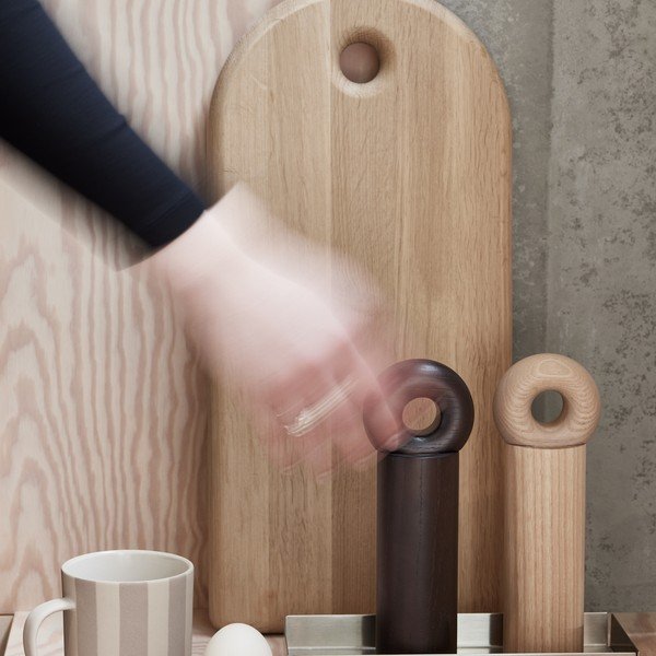 Vassoio decorativo in metallo 10x23,5 cm Bakku – OYOY Living Design-image-1