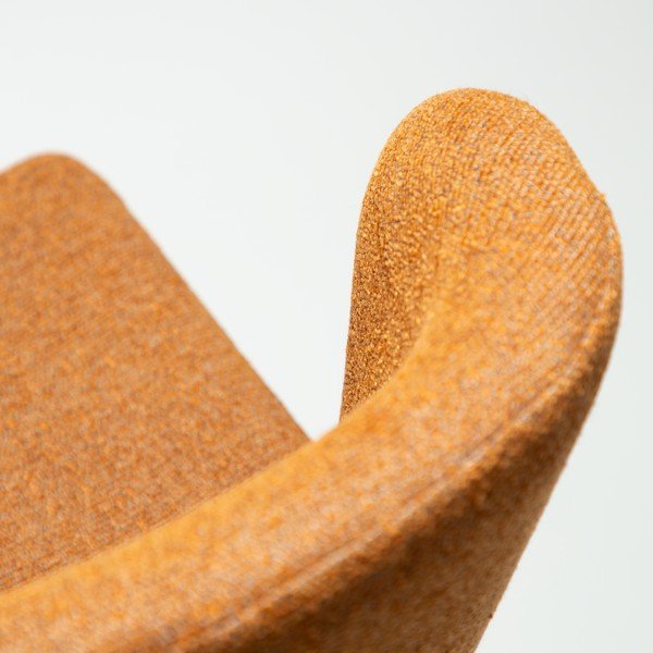 Sedia da pranzo marrone in imbottito Glam – DAN-FORM Denmark-image-4