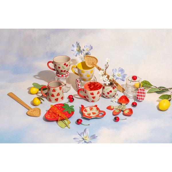 Tazza beige in ceramica 250 ml Cherries – Sass & Belle-image-4