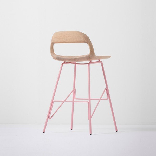 Sgabello da bar con seduta in rovere massiccio e gambe rosa , altezza 84 cm Leina - Gazzda-image-1