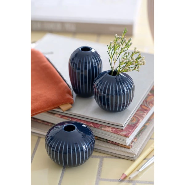Vasi in ceramica blu scuro in set di 3 pezzi Hammershøi - Kähler Design-image-3