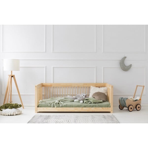 Letto per bambini in legno di pino in colore naturale 70x160 cm Mila CWW - Adeko