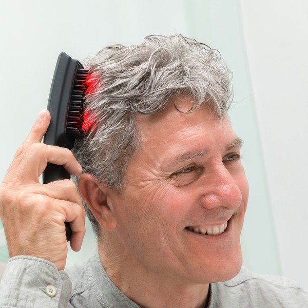 Černý masážní kartáč na vlasy s laserem InnovaGoods Hair Force One-image-1