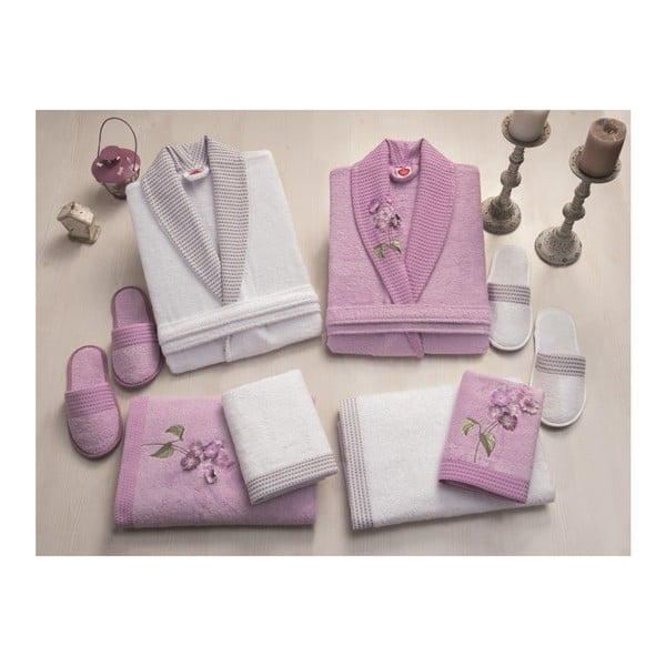 Set di accappatoio da donna e da uomo, asciugamani, teli da bagno e 2 paia di pantofole in bianco e viola Family Bath - Mijolnir