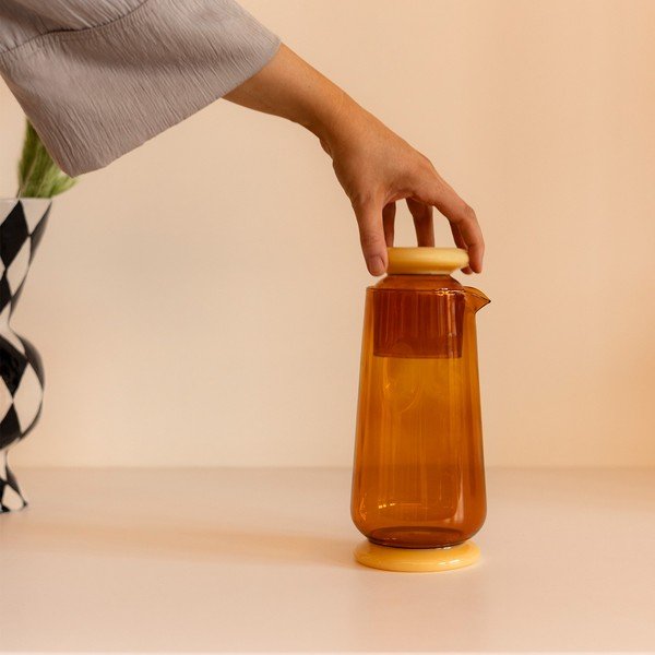 Set di caraffa e bicchiere color ambra in vetro 1,4 l Marlo – ONA-image-1
