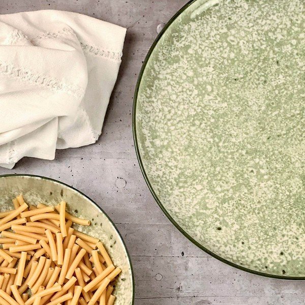 Piatto verde/color crema in gres ø 27 cm Gravel – ONA-image-4