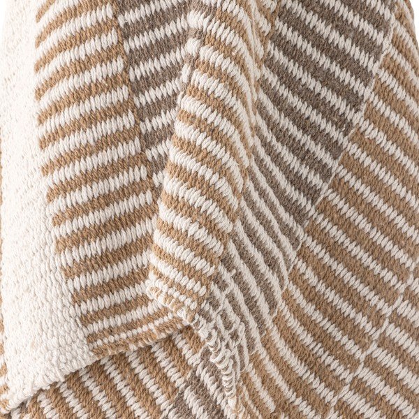 Coperta per TV di colore naturale in cotone riciclato 160x130 cm Isnel – Bloomingville-image-4