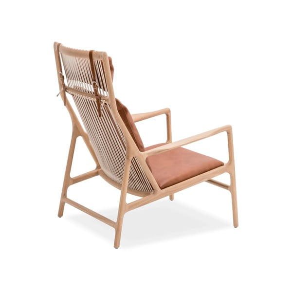 Poltrona con struttura in rovere massiccio e seduta in pelle di bufalo color marrone cognac. Dedo - Gazzda-image-3