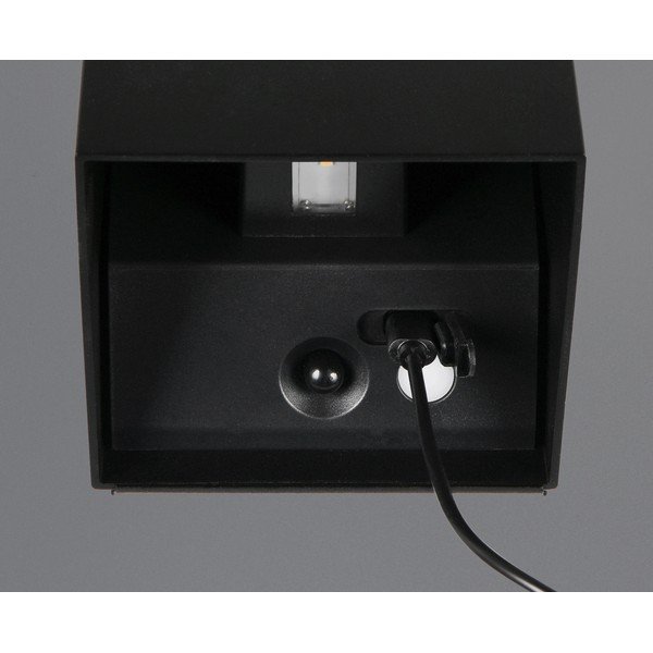 Illuminazione esterna LED con ricarica USB con sensore di movimento da parete (altezza totale 10 cm) Genie – Reality-image-3