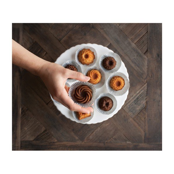 Stampo per 12 mini bundt cake color oro , 280 ml Minimix - Nordic Ware-image-2