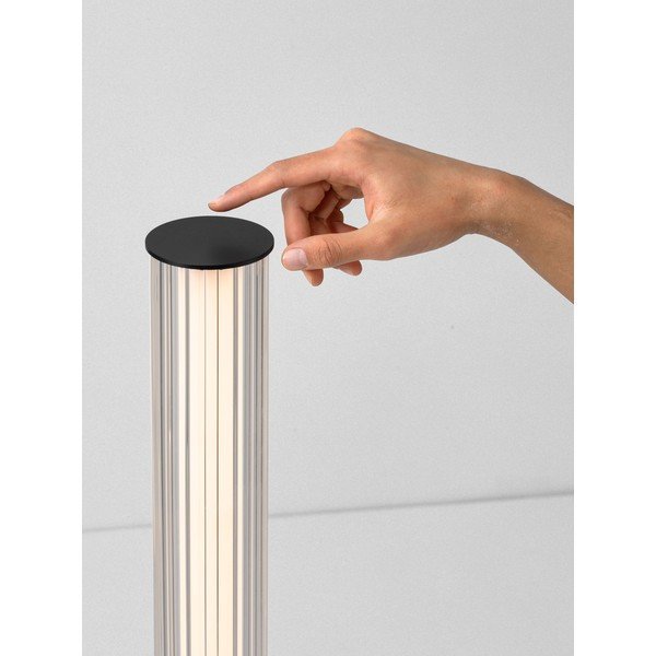 Lampada da terra LED nera opaca in alluminio con paralume in vetro con intensità regolabile (altezza totale 130 cm) Glovia – Nova Luce-image-1