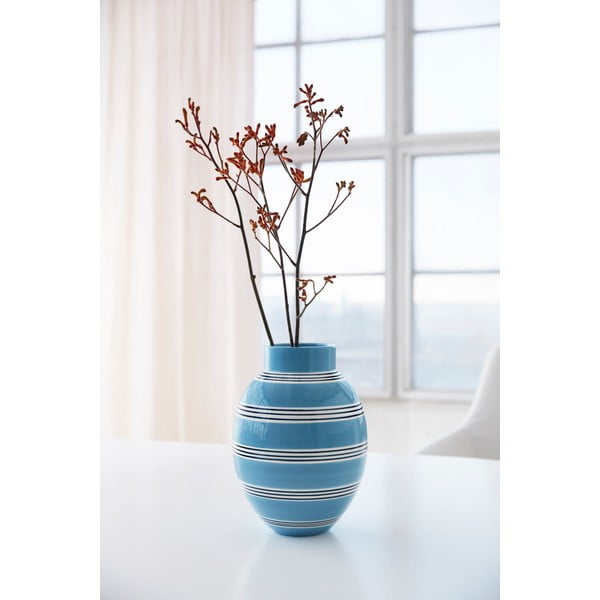 Vaso in ceramica blu dipinto a mano Omaggio - Kähler Design-image-3