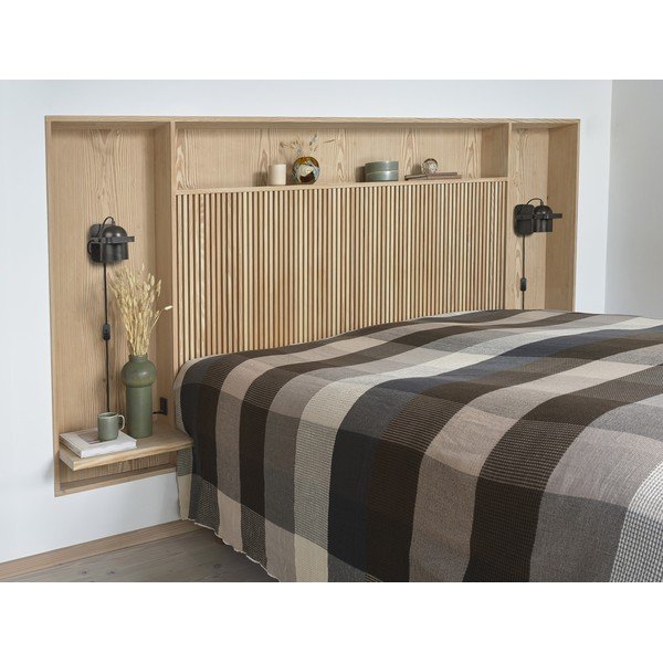 Lampada da parete nera in metallo con alimentazione a corrente con struttura flessibile Nesvik – Villa Collection-image-1