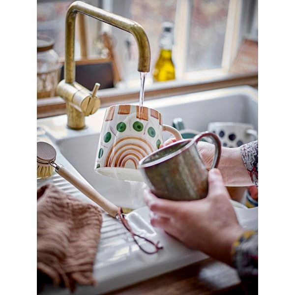 Tazza in gres verde-marrone da 515 ml Shama - Bloomingville-image-1