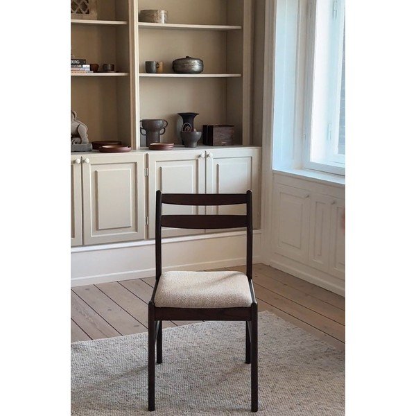Sedia da pranzo color crema/colore naturale scuro in rovere massiccio Kerwin – Rowico-image-1