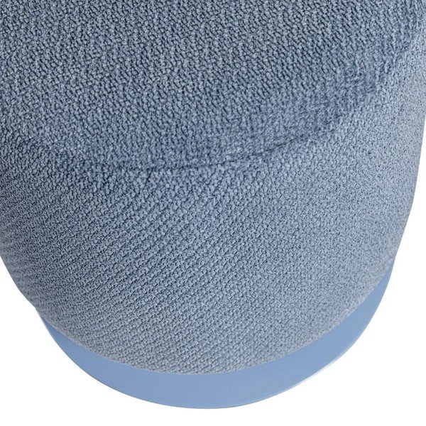 Poggiapiedi azzurro con rivestimento in bouclé Islen – WOOOD-image-2