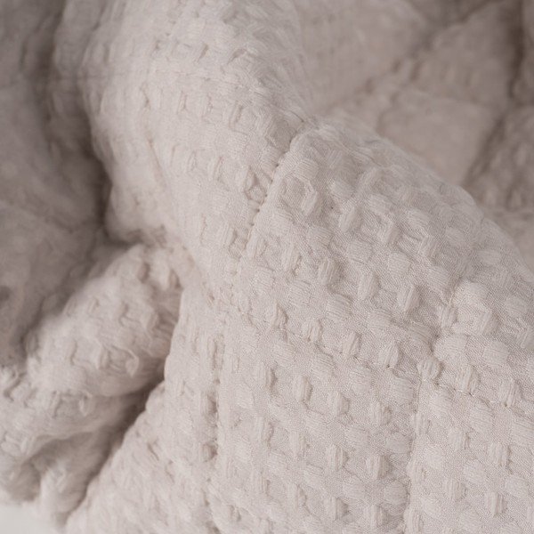 Copriletto beige con rivestimento trapuntato 240x260 cm – Ixia-image-2