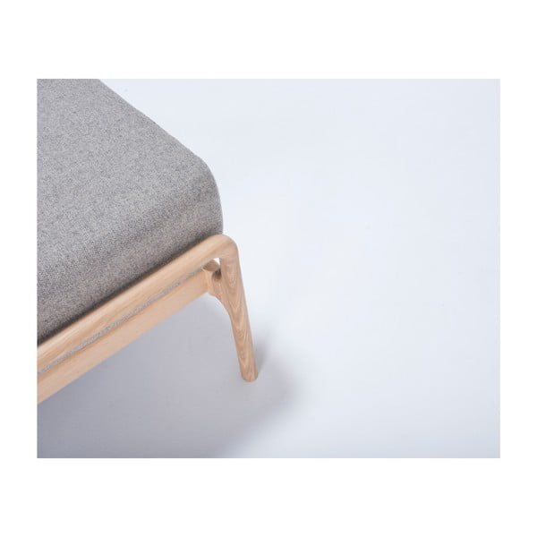 Poggiapiedi grigio con struttura in legno di quercia Fawn - Gazzda-image-4