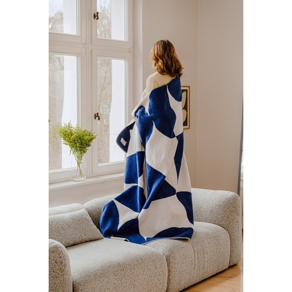 Coperta blu/color crema 150x200 cm Tul – noo.ma-image-1